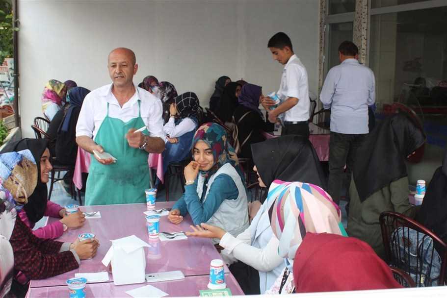 60 Öğrenci, Malatya Kitap Fuarına Götürüldü