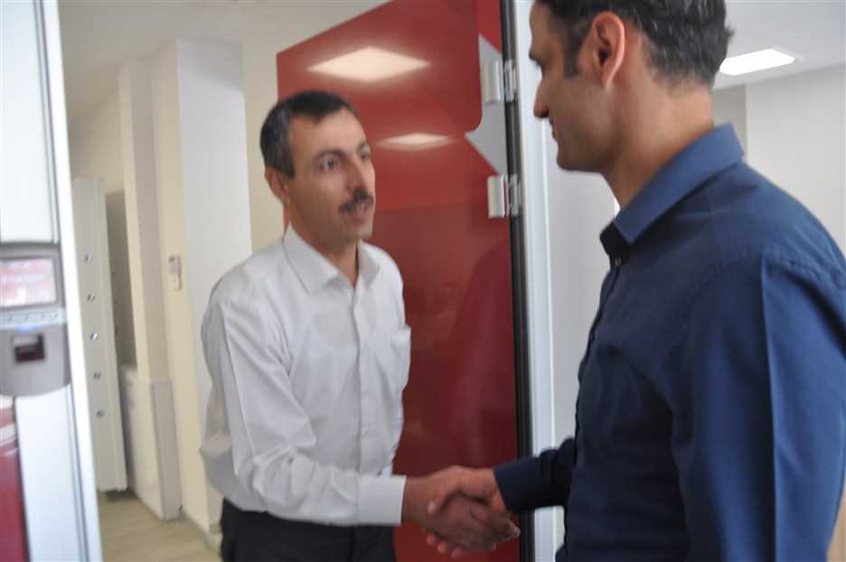 GÜZEL İNSAN  VEDALAŞMAYI BİTİRDİ