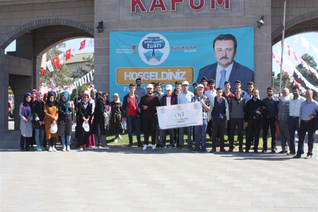 Çelikhan’da 40 Öğrenci Kahramanmaraş Gezisine Götürüldü