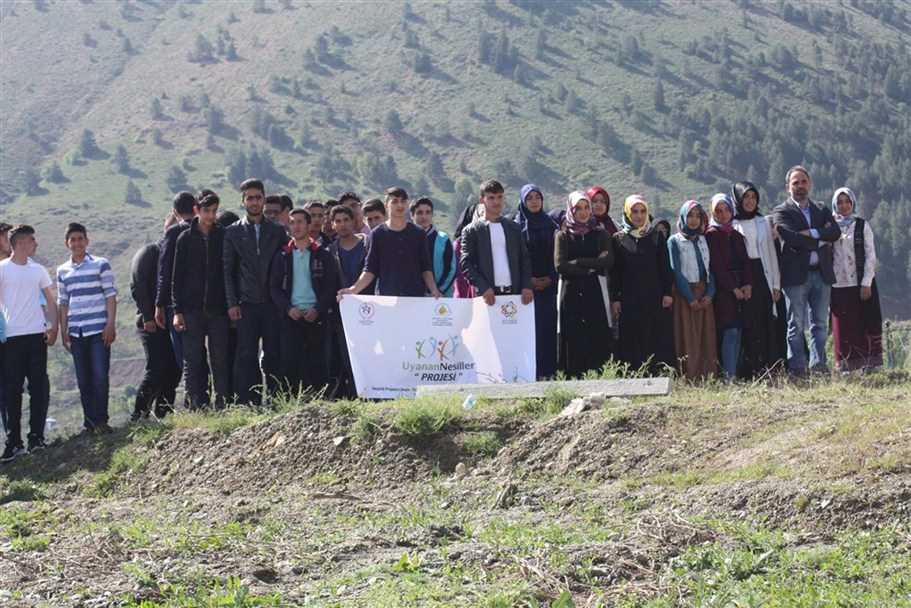 60 Öğrenci, Malatya Kitap Fuarına Götürüldü