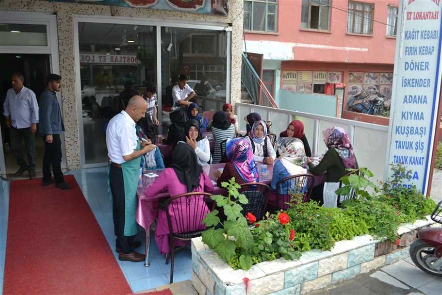 60 Öğrenci, Malatya Kitap Fuarına Götürüldü