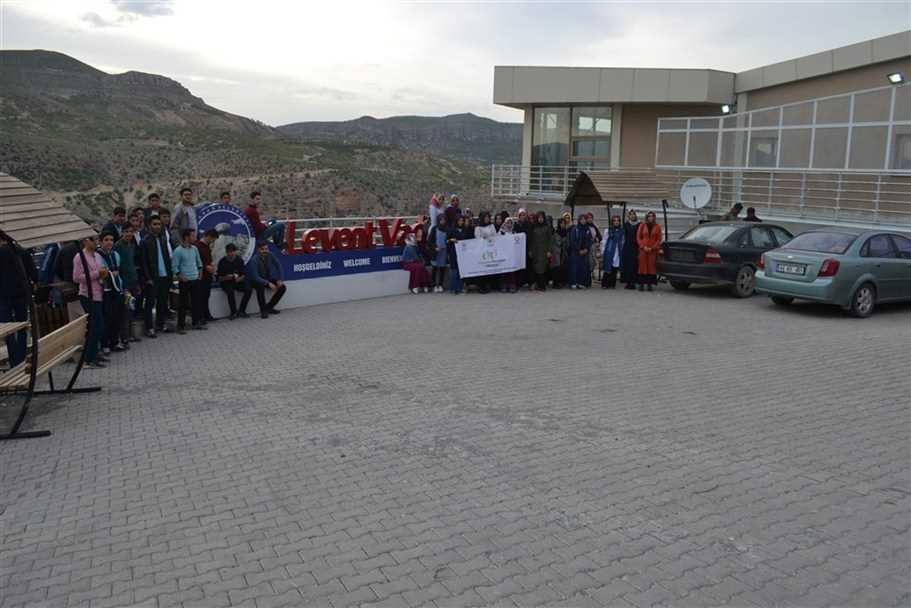 60 Öğrenci, Malatya Kitap Fuarına Götürüldü