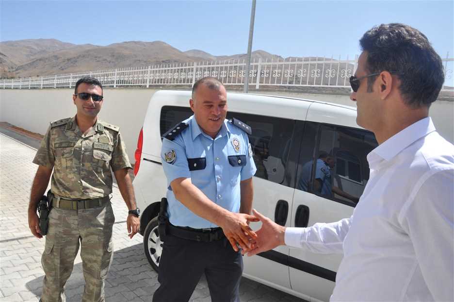 GÜZEL İNSAN  VEDALAŞMAYI BİTİRDİ
