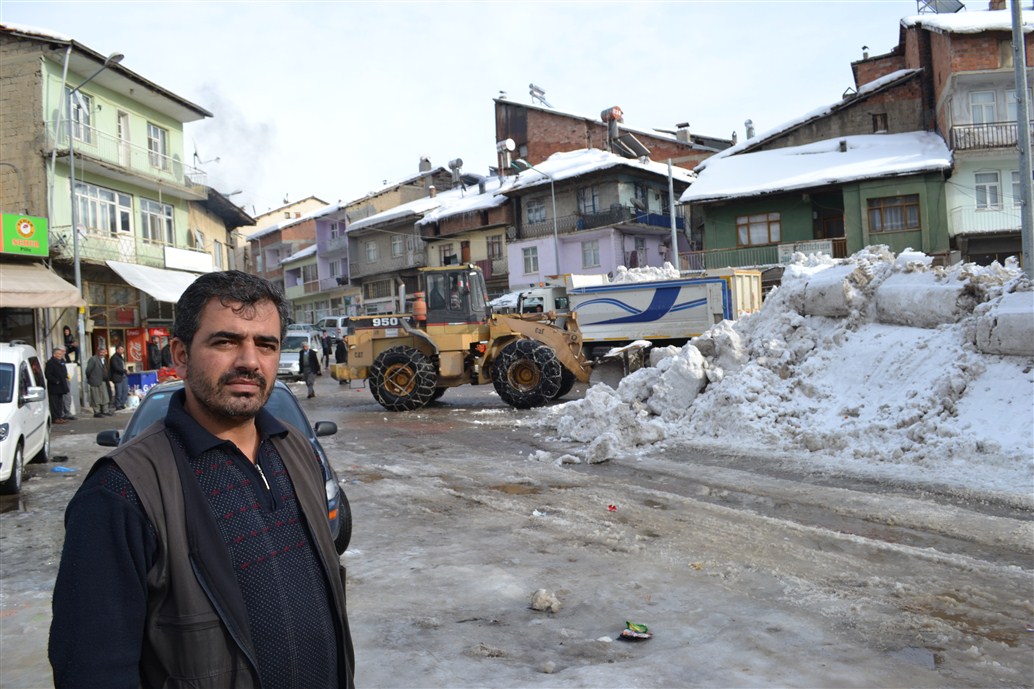 Belediye Kar'ı taşıyor!