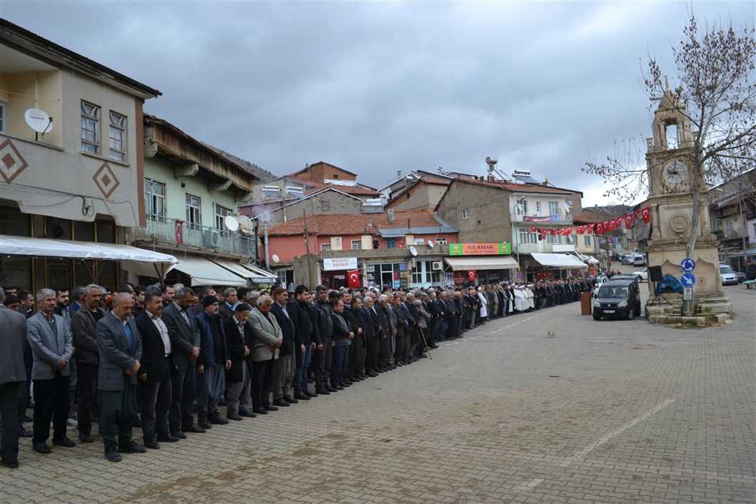 AFRİN ŞEHİTLERİ İÇİN GIYABİ CENAZE NAMAZI