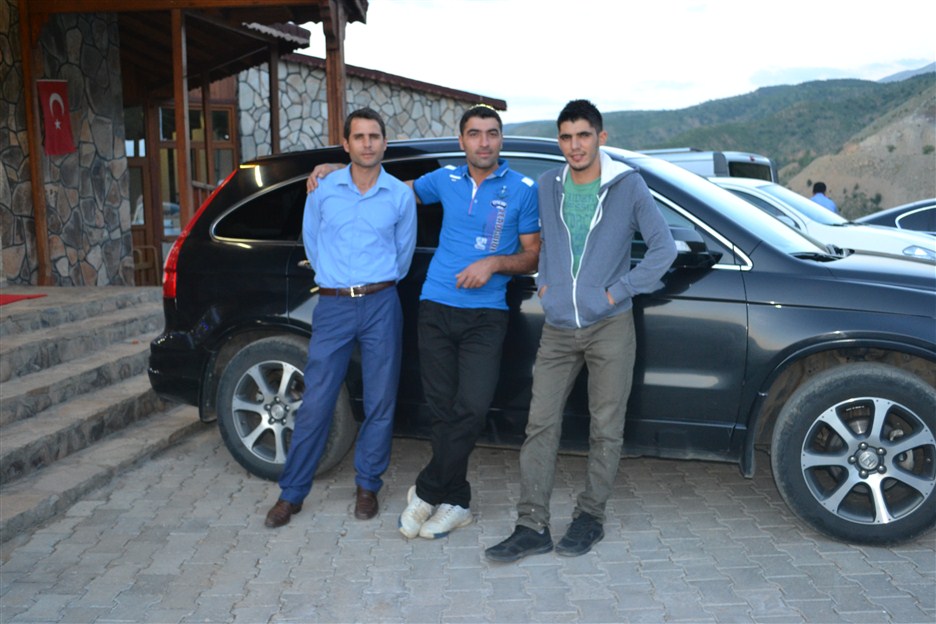 ÇELİKHAN ESNAF ODASI BAŞKANI ESNAFA İFTAR VERDİ