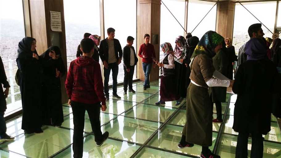 60 Öğrenci, Malatya Kitap Fuarına Götürüldü