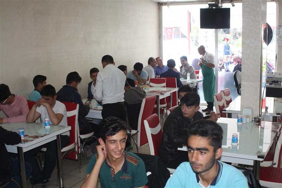 60 Öğrenci, Malatya Kitap Fuarına Götürüldü