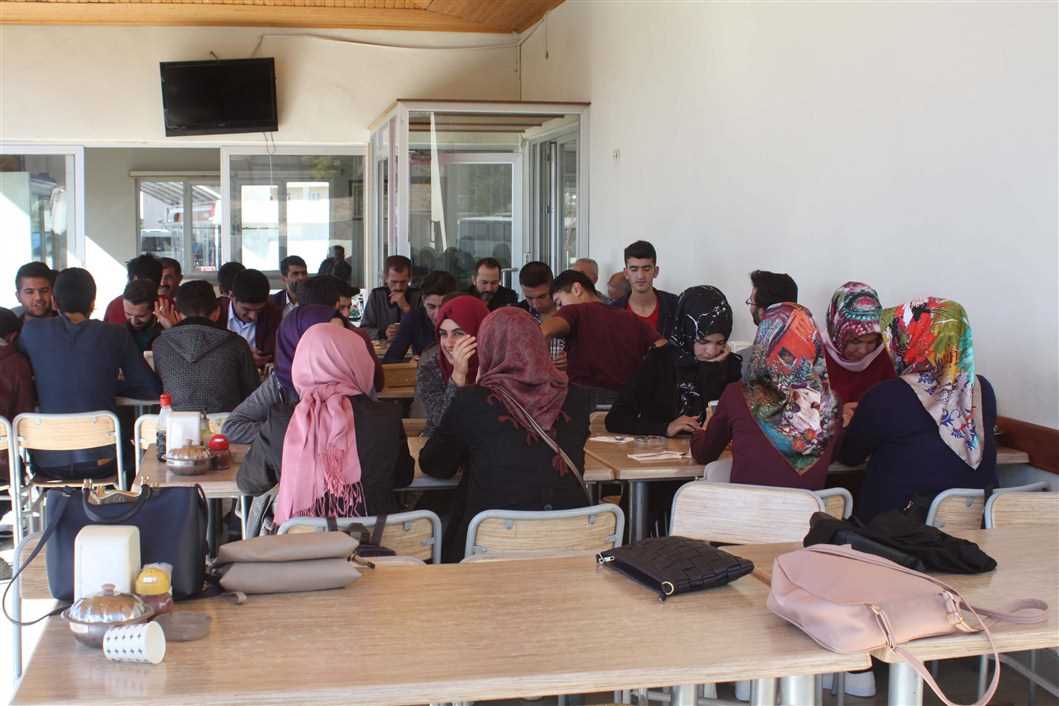 Çelikhan’da 40 Öğrenci Kahramanmaraş Gezisine Götürüldü