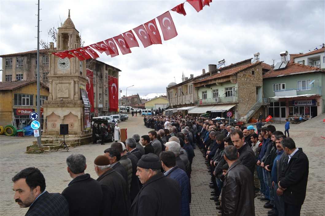 AFRİN ŞEHİTLERİ İÇİN GIYABİ CENAZE NAMAZI