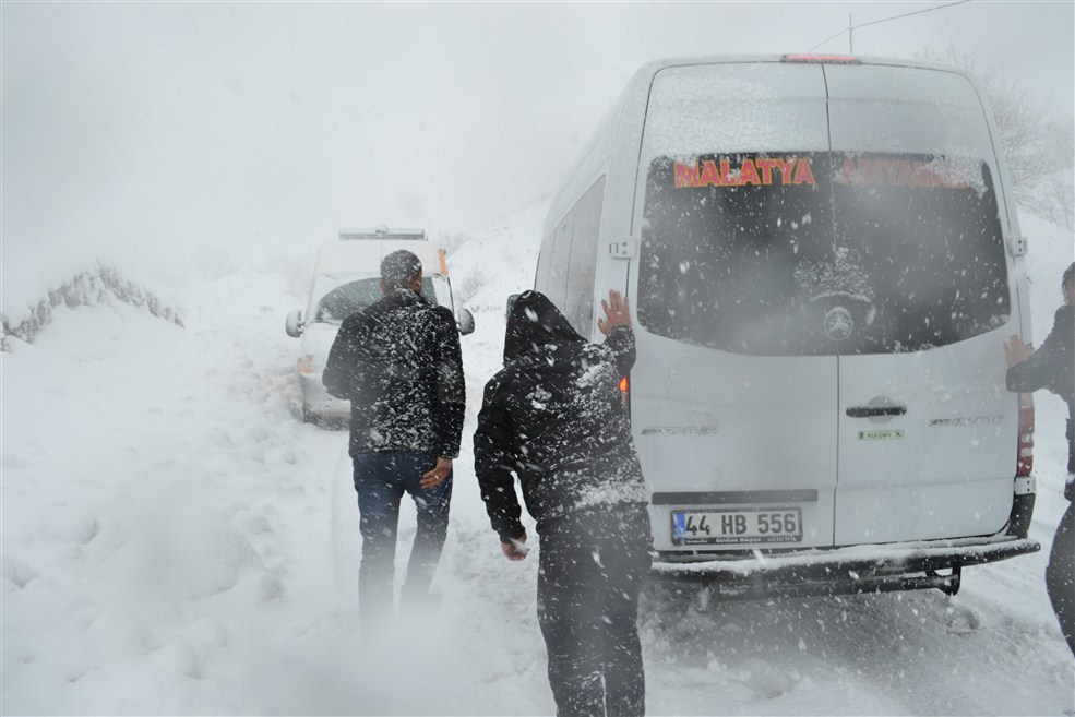 Kar- Kış  ve Yolda kalan araçlar