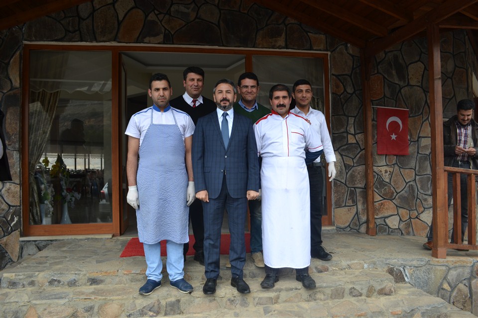 TBMM  başkan vekili Ahmet Aydın Çelikhan'da