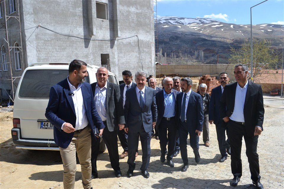 TBMM  başkan vekili Ahmet Aydın Çelikhan'da