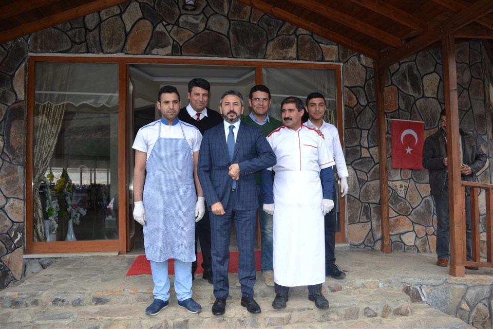 TBMM  başkan vekili Ahmet Aydın Çelikhan'da