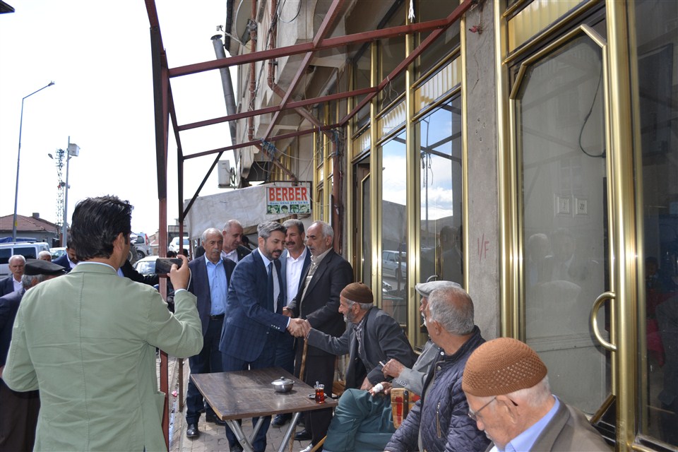 TBMM  başkan vekili Ahmet Aydın Çelikhan'da