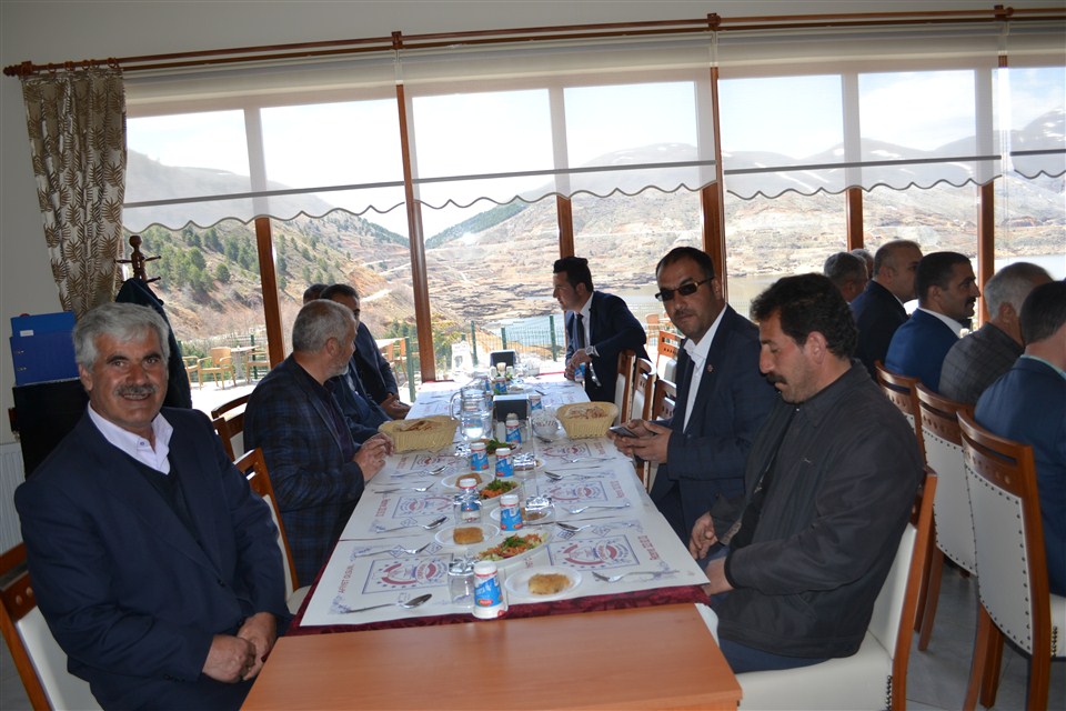 TBMM  başkan vekili Ahmet Aydın Çelikhan'da