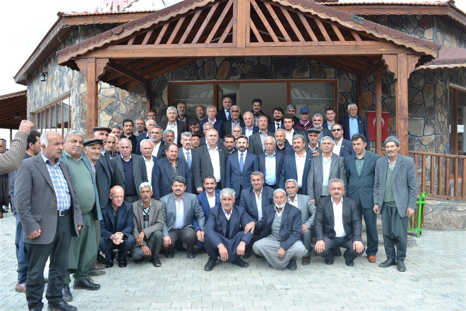 TBMM  başkan vekili Ahmet Aydın Çelikhan'da