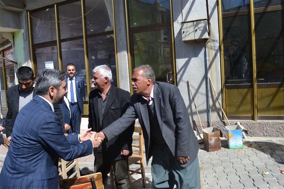 TBMM  başkan vekili Ahmet Aydın Çelikhan'da