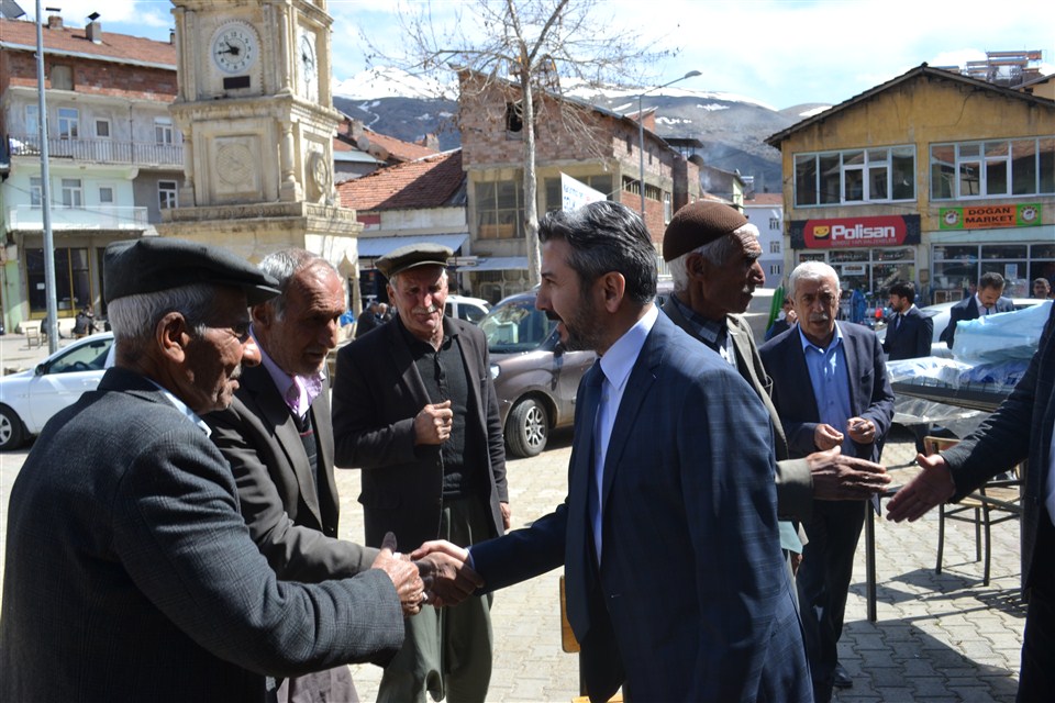 TBMM  başkan vekili Ahmet Aydın Çelikhan'da