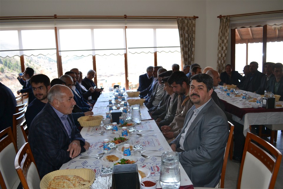 TBMM  başkan vekili Ahmet Aydın Çelikhan'da