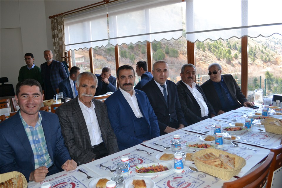 TBMM  başkan vekili Ahmet Aydın Çelikhan'da