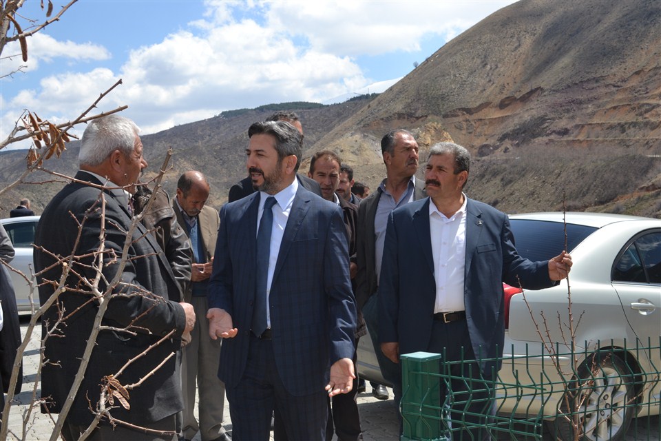 TBMM  başkan vekili Ahmet Aydın Çelikhan'da