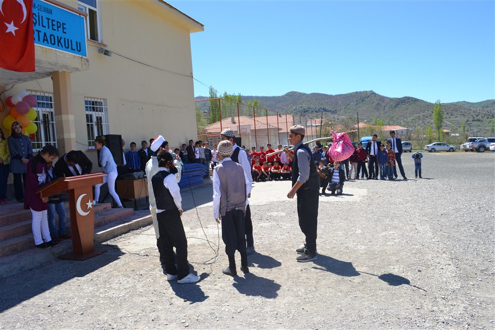 YEŞİLTEPE ORTA OKULU 23 NİSAN ETKİNLİĞİ