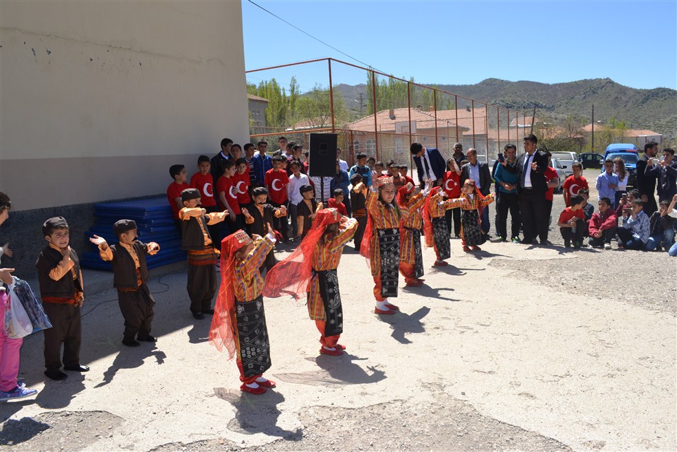 YEŞİLTEPE ORTA OKULU 23 NİSAN ETKİNLİĞİ