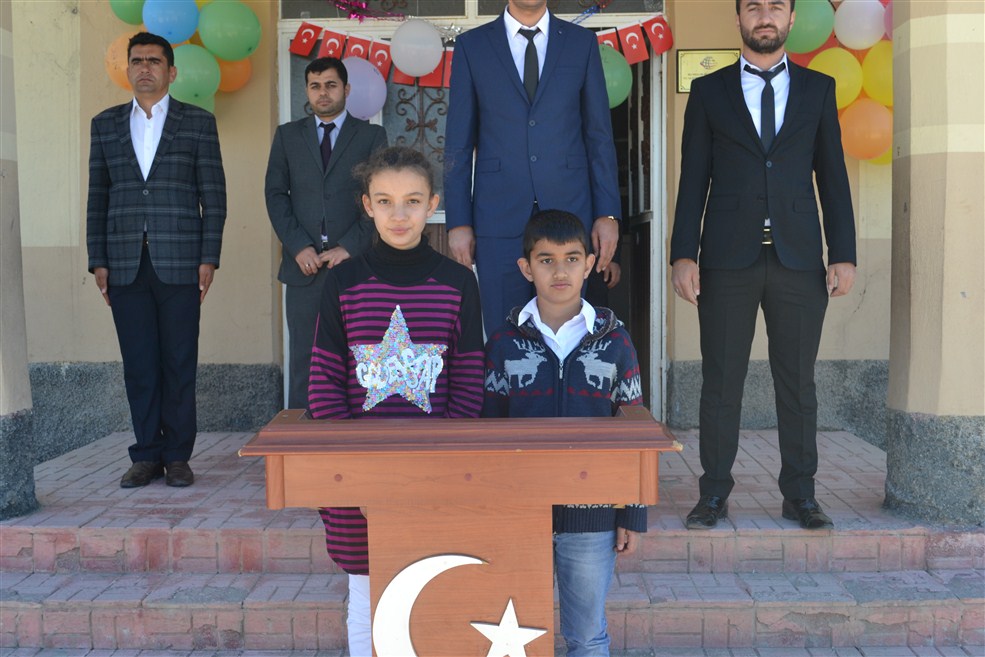 YEŞİLTEPE ORTA OKULU 23 NİSAN ETKİNLİĞİ