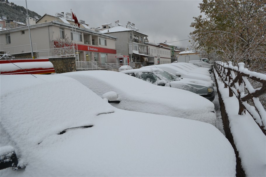 Yılın İlk Karı yağdı