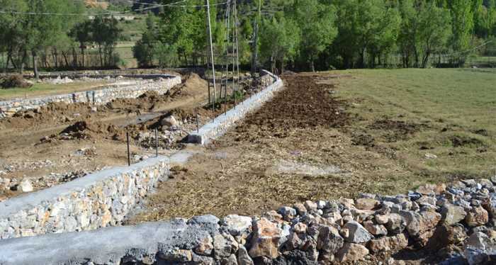 ÇELİKHAN BELEDİYESİ YENİ YOL YAPIYOR