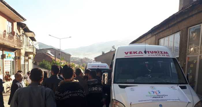Çelikhan’da 40 Öğrenci Kahramanmaraş Gezisine Götürüldü