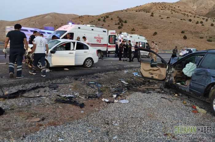 Çelikhan-Malatya yolunda feci kaza: 3 Ölü 4 yaralı