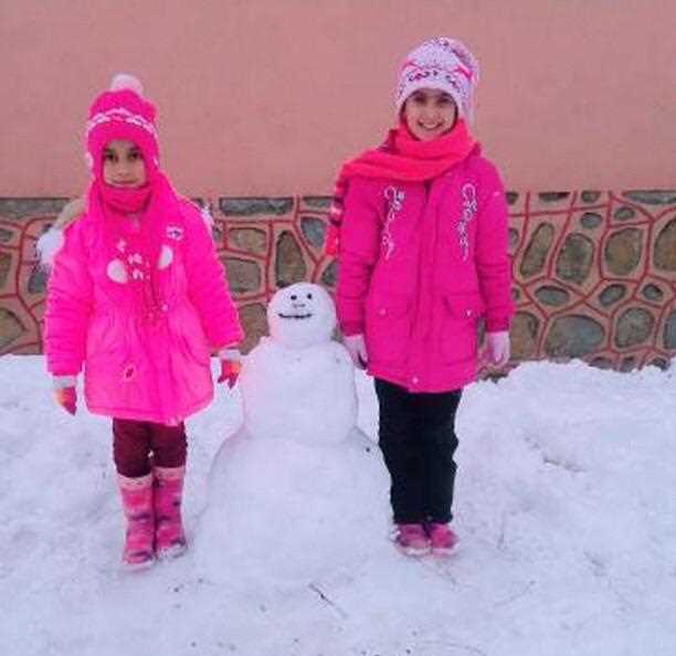 Kar Yağışıyla Çocuklar Doyasıya Eğlendi