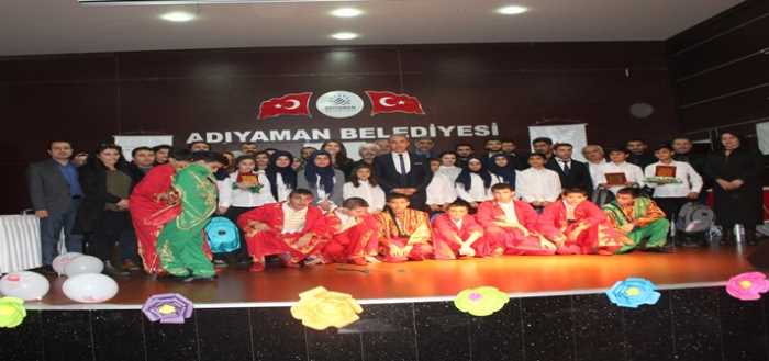 Minik Yarışmacılar Sesleriyle Büyülediler