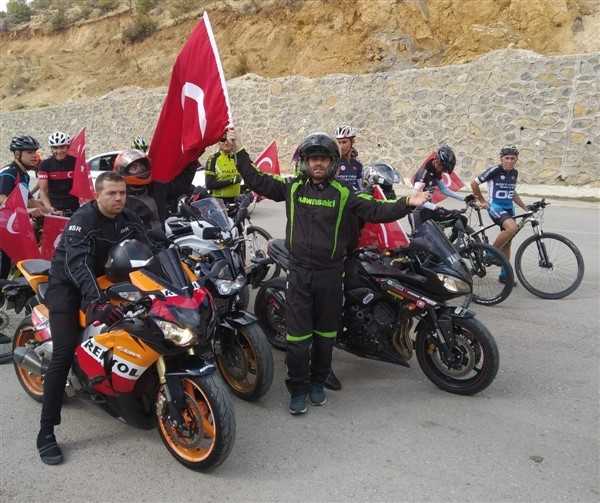 Motorcu ve Bisikletçilerden Şehit Ailesine Taziye Ziyareti